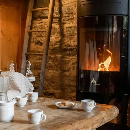 בקתה La Pive By Interhome